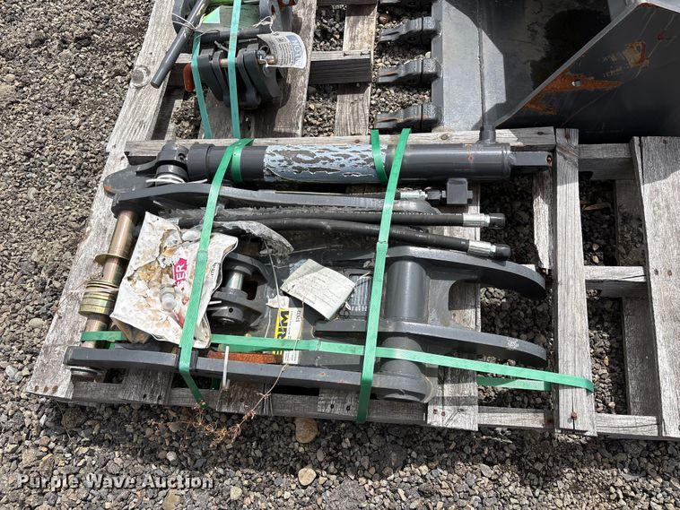 image for item ET0689 Excavator attachments