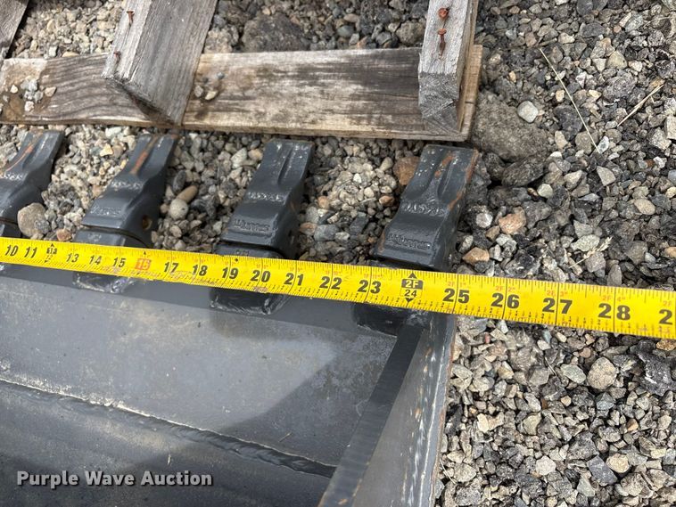 image for item ET0689 Excavator attachments