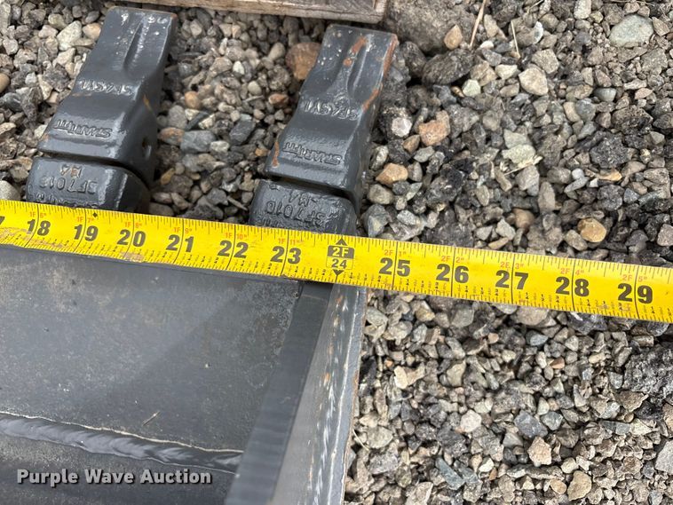 image for item ET0689 Excavator attachments