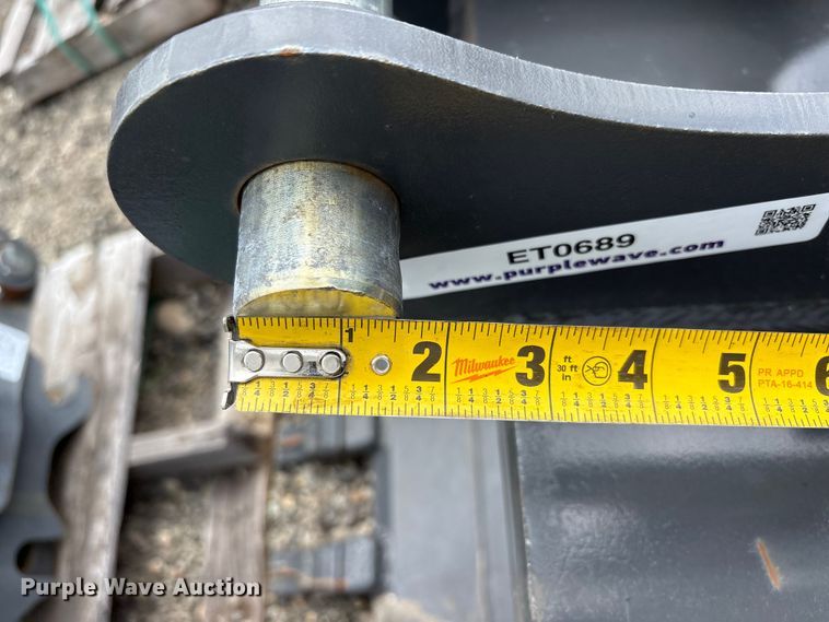 image for item ET0689 Excavator attachments