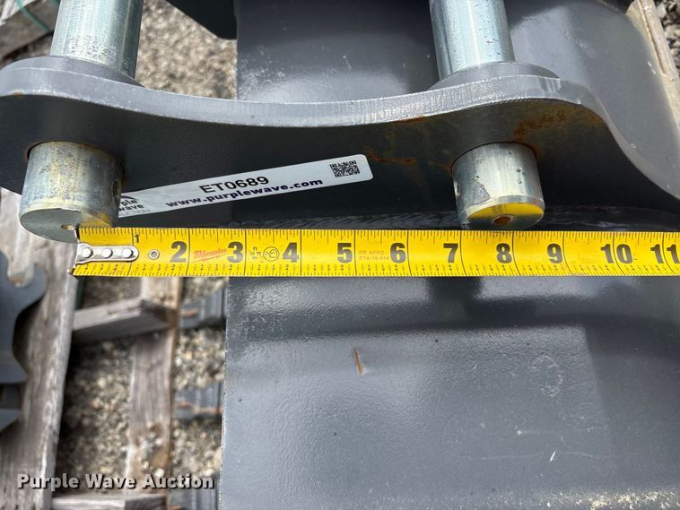 image for item ET0689 Excavator attachments