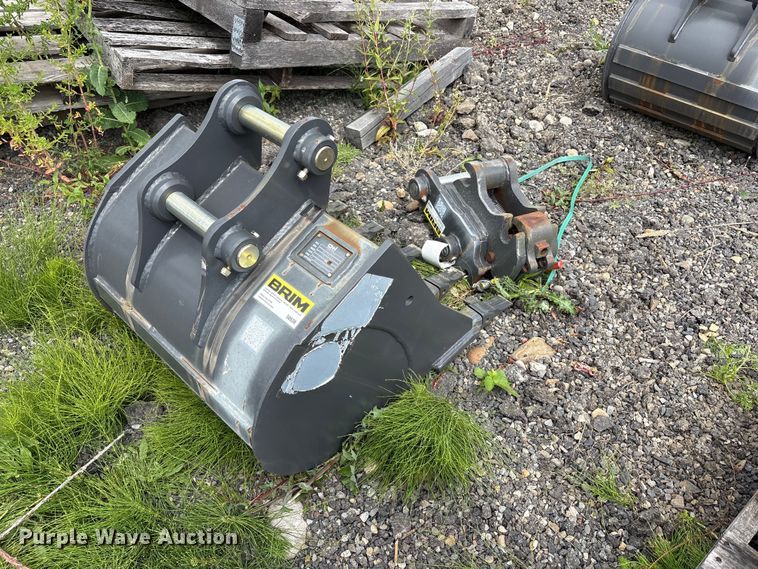 image for item ET0691 Excavator attachments