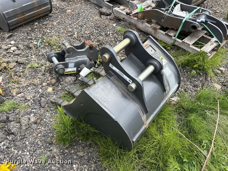 image for item ET0691 Excavator attachments