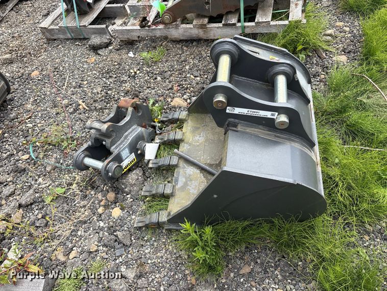image for item ET0691 Excavator attachments