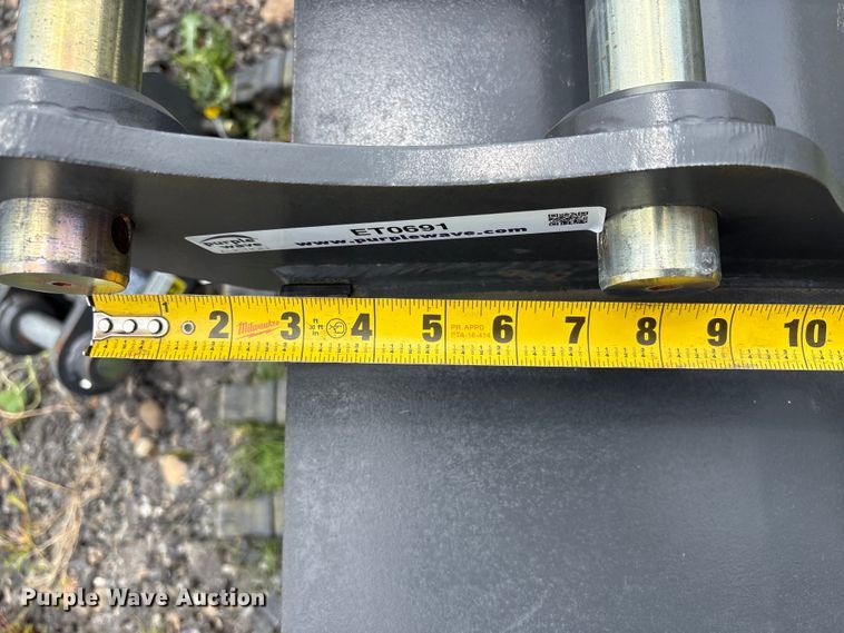 image for item ET0691 Excavator attachments