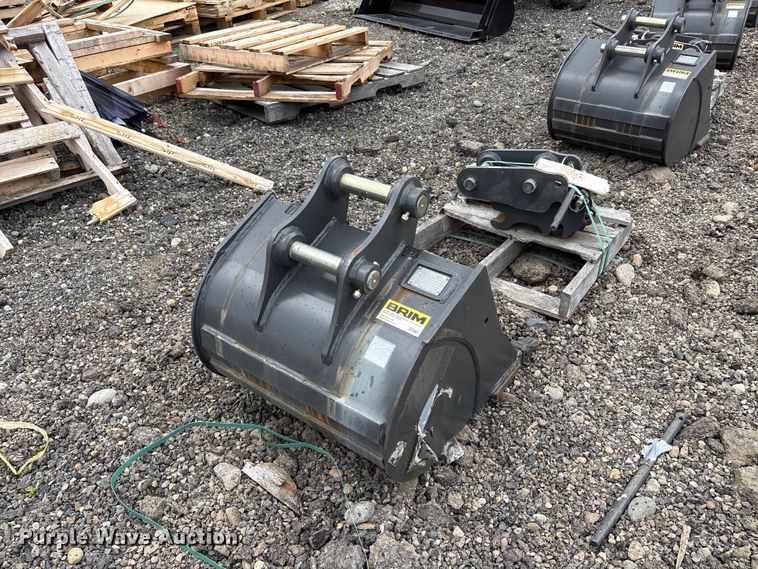 image for item ET0693 Excavator attachments