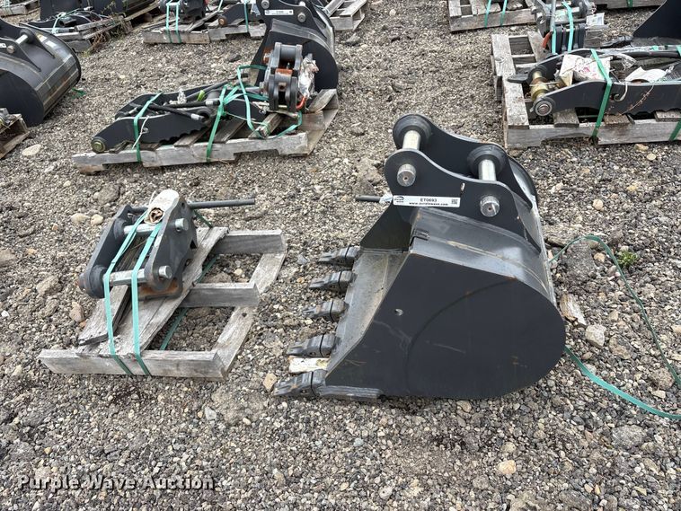 image for item ET0693 Excavator attachments