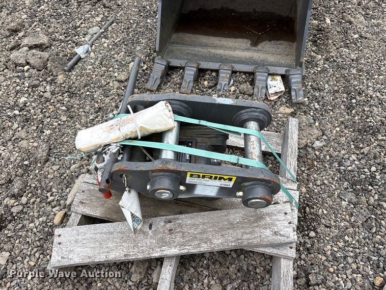 image for item ET0693 Excavator attachments