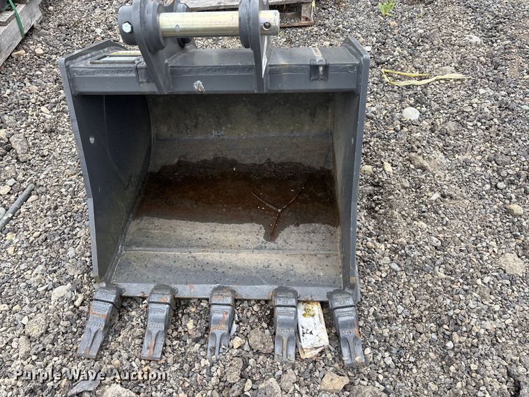 image for item ET0693 Excavator attachments