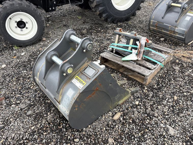 image for item ET0696 Excavator attachments
