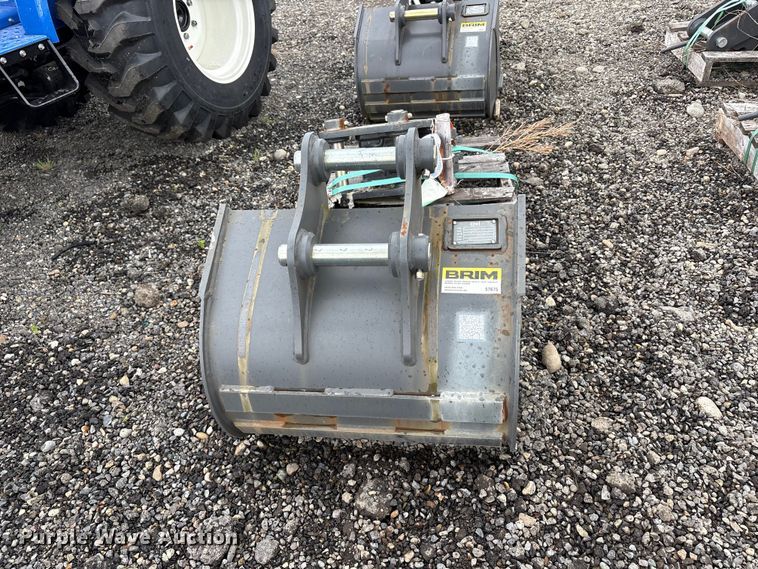 image for item ET0696 Excavator attachments