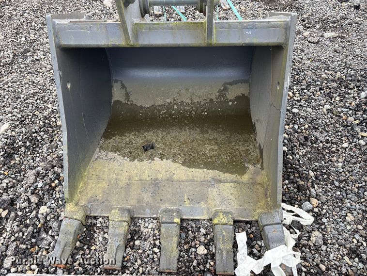 image for item ET0696 Excavator attachments
