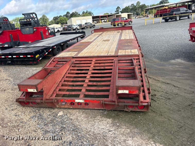 image for item ET2221 2013 Top Hat Industries OTWP25X8.5-25.9A-F equipment trailer