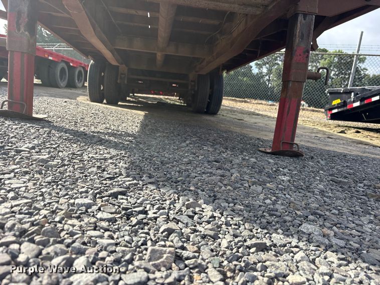 image for item ET2221 2013 Top Hat Industries OTWP25X8.5-25.9A-F equipment trailer