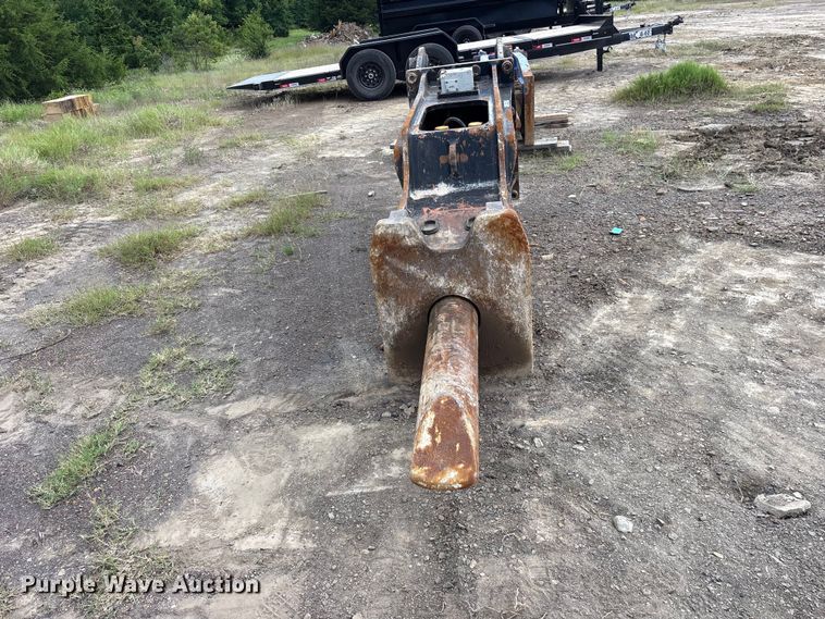 image for item ET2254 2018 JCB HM270T breaker