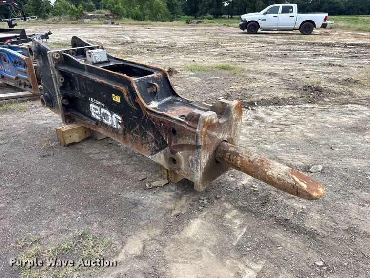 image for item ET2254 2018 JCB HM270T breaker