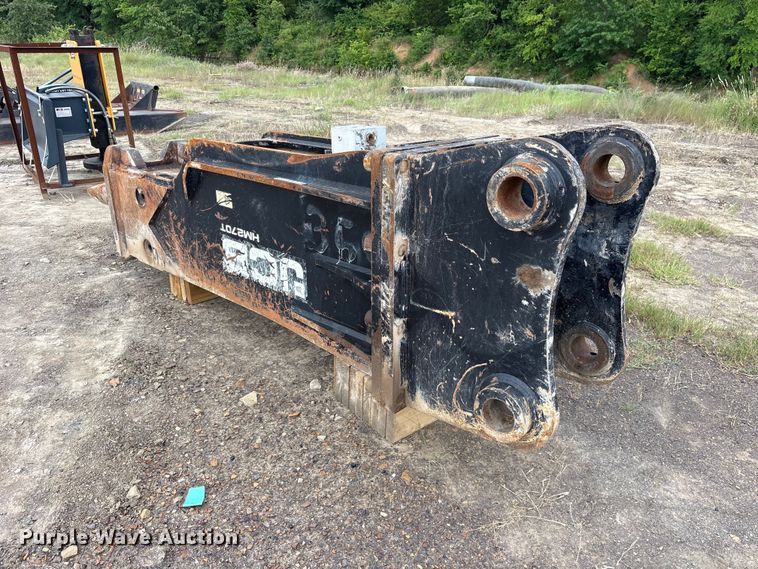 image for item ET2254 2018 JCB HM270T breaker