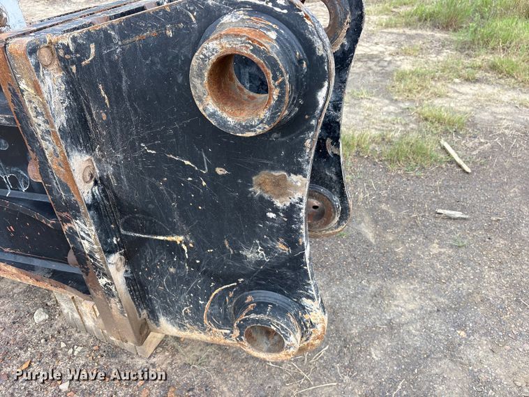 image for item ET2254 2018 JCB HM270T breaker