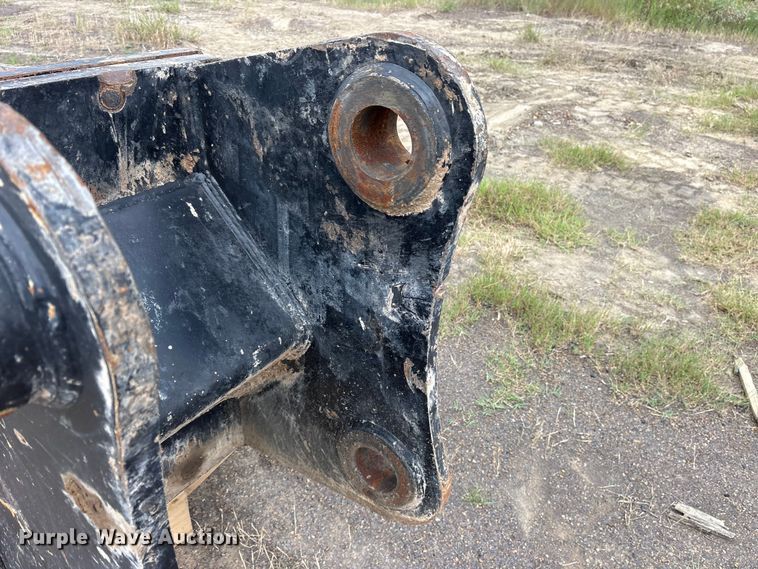 image for item ET2254 2018 JCB HM270T breaker