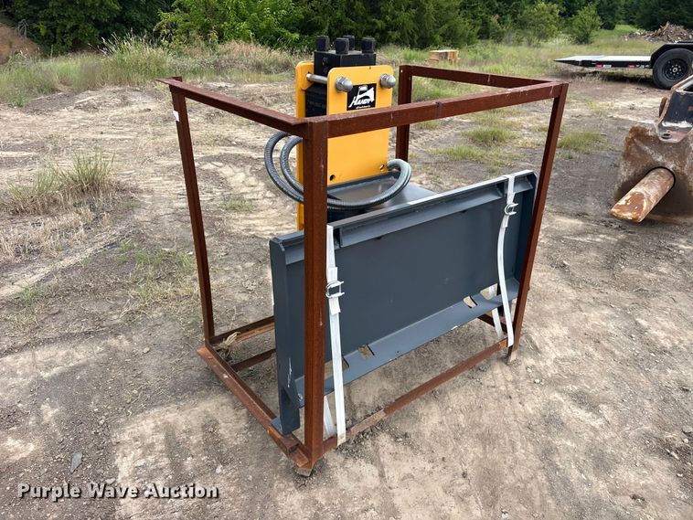 image for item ET2255 2025 Handi HPD680 skid steer post driver
