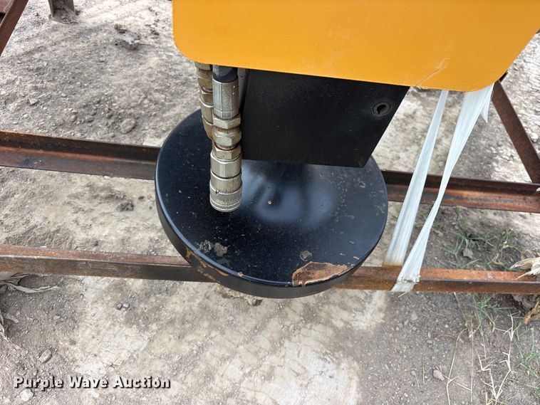 image for item ET2255 2025 Handi HPD680 skid steer post driver