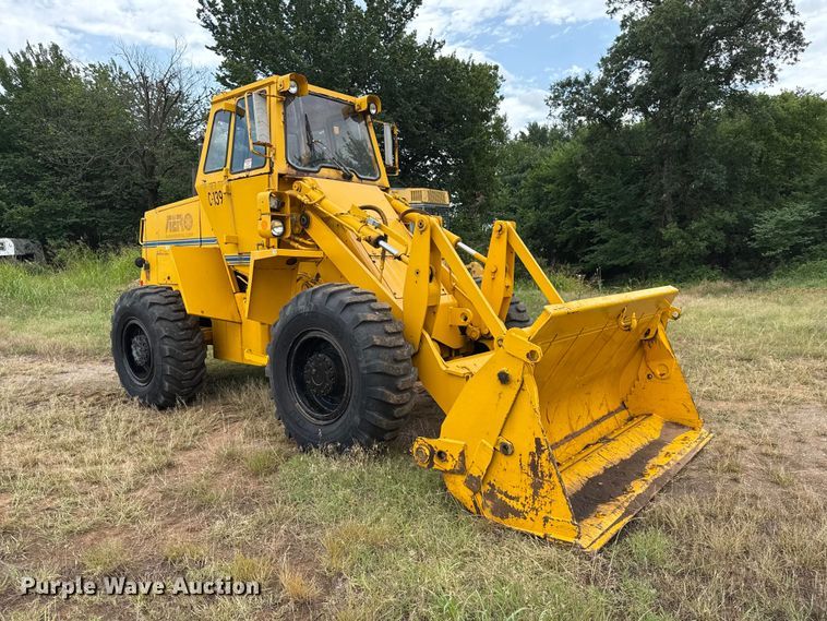 image for item ET6397 1983 Case W18B wheel loader