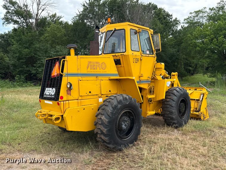 image for item ET6397 1983 Case W18B wheel loader