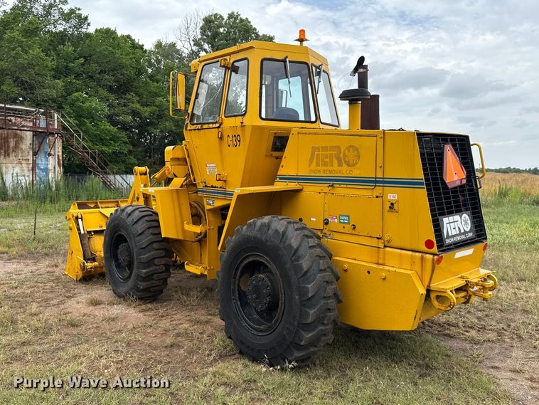 image for item ET6397 1983 Case W18B wheel loader