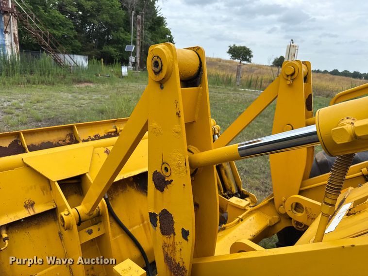 image for item ET6397 1983 Case W18B wheel loader