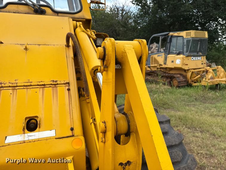 image for item ET6397 1983 Case W18B wheel loader