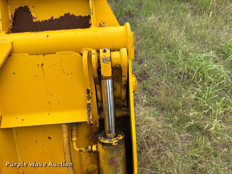 image for item ET6397 1983 Case W18B wheel loader