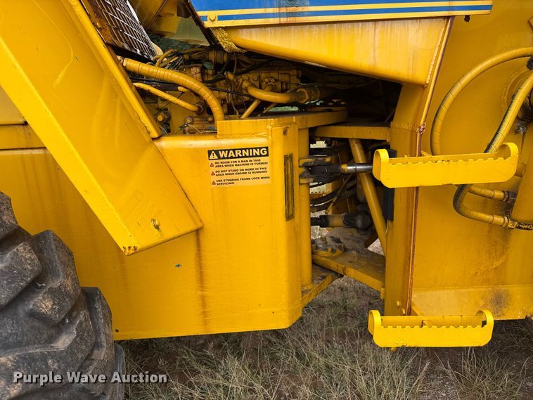 image for item ET6397 1983 Case W18B wheel loader