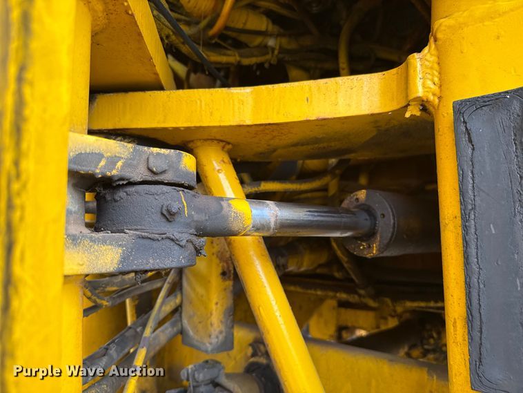 image for item ET6397 1983 Case W18B wheel loader