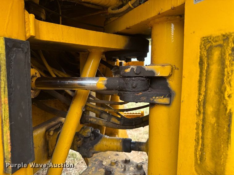 image for item ET6397 1983 Case W18B wheel loader