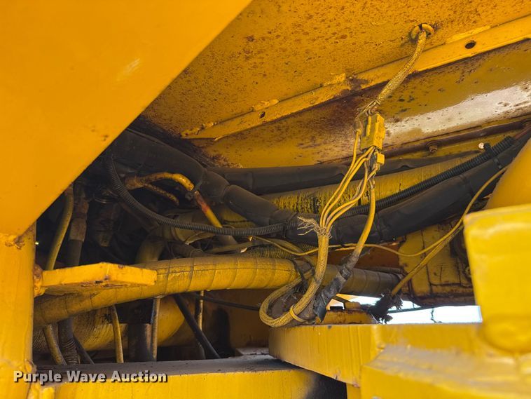 image for item ET6397 1983 Case W18B wheel loader