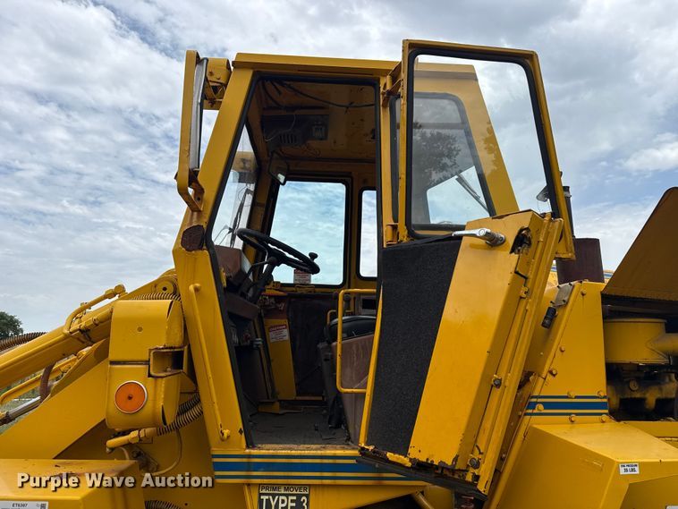 image for item ET6397 1983 Case W18B wheel loader