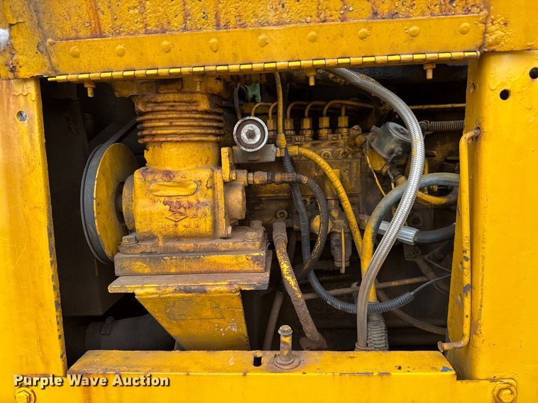 image for item ET6397 1983 Case W18B wheel loader