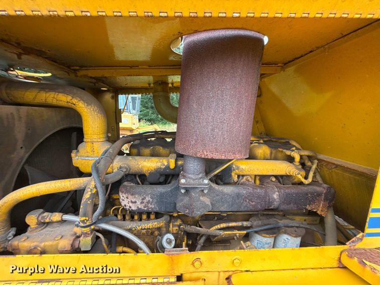 image for item ET6397 1983 Case W18B wheel loader