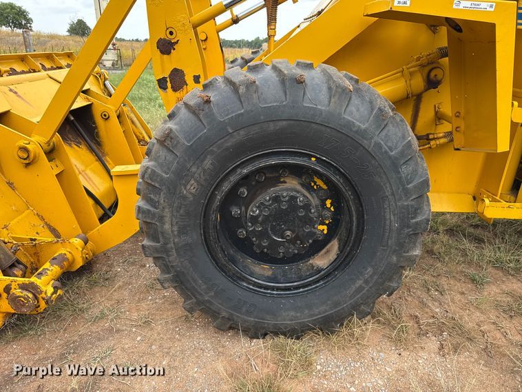 image for item ET6397 1983 Case W18B wheel loader