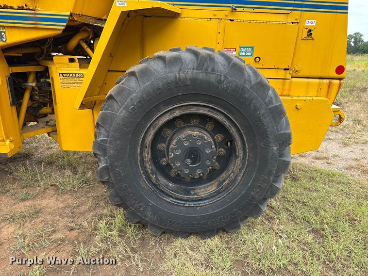 image for item ET6397 1983 Case W18B wheel loader