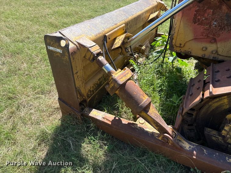 image for item ET6404 Caterpillar D6D dozer