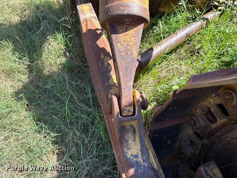 image for item ET6404 Caterpillar D6D dozer