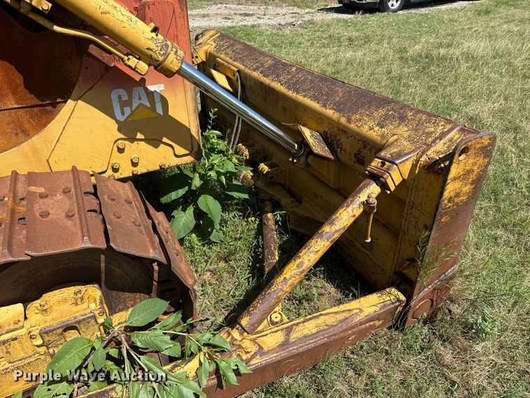 image for item ET6404 Caterpillar D6D dozer