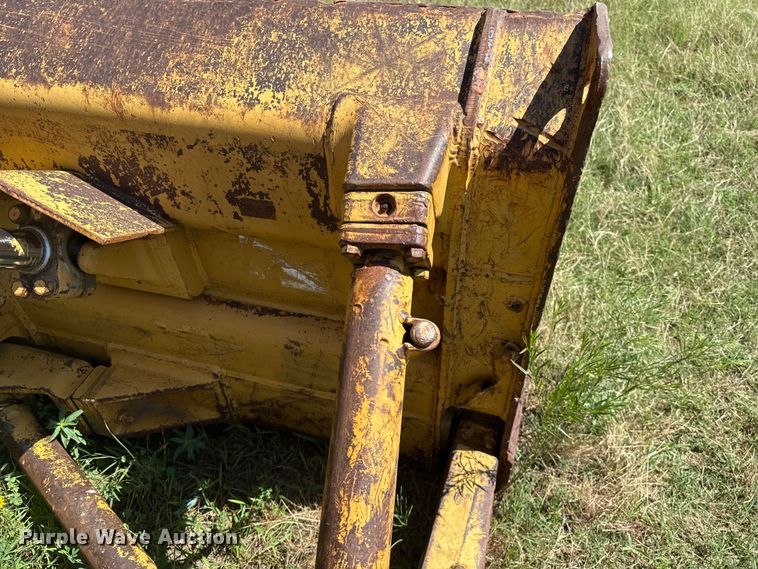 image for item ET6404 Caterpillar D6D dozer