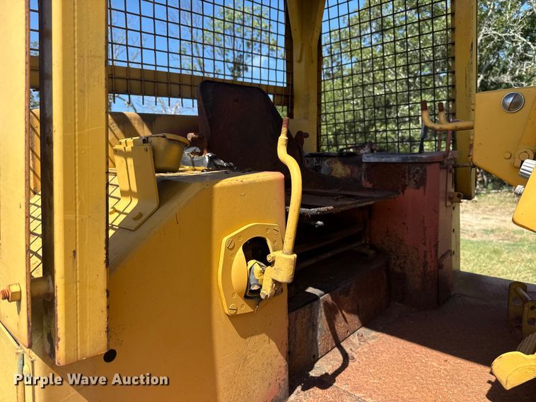 image for item ET6404 Caterpillar D6D dozer