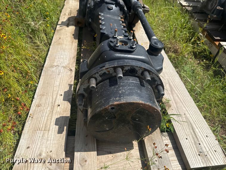 image for item ET6434 (2) Spicer 223/159 axles
