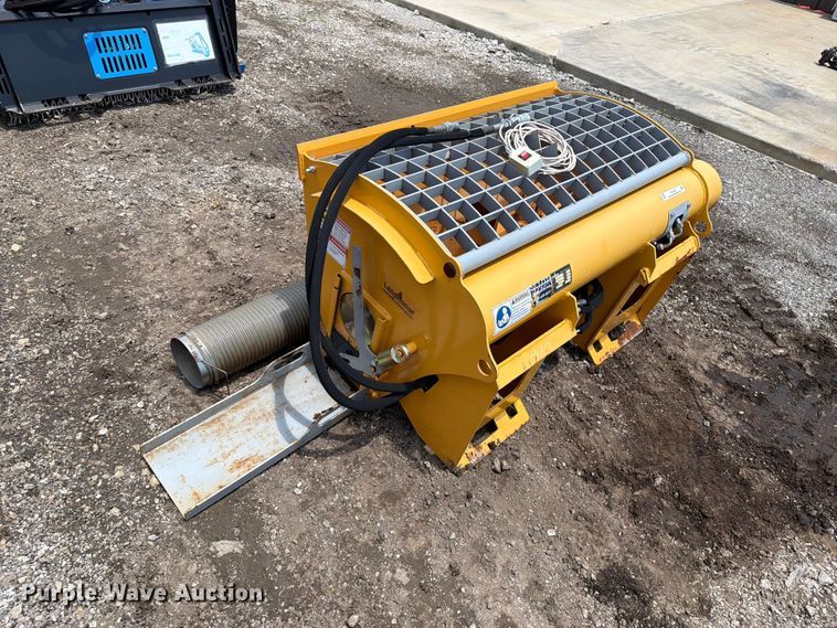 image for item ET6442 2023 LandHonor DCM-11-250G skid steer concrete mixer