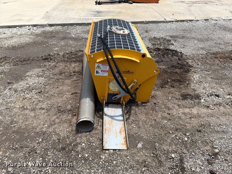image for item ET6442 2023 LandHonor DCM-11-250G skid steer concrete mixer