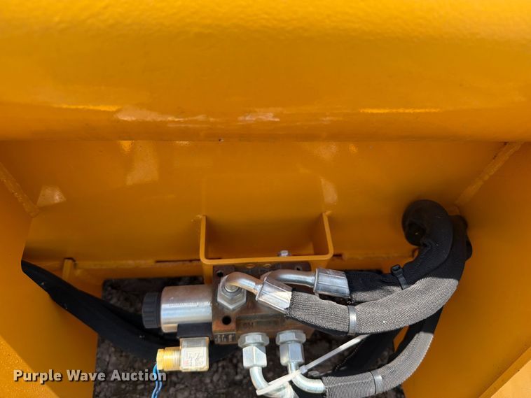 image for item ET6442 2023 LandHonor DCM-11-250G skid steer concrete mixer