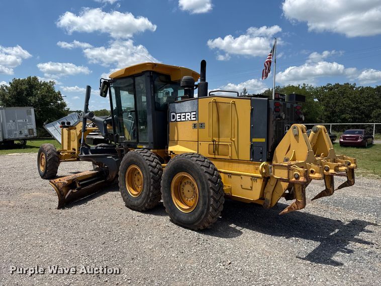 image for item ET6447 2010 John Deere 672G motor grader